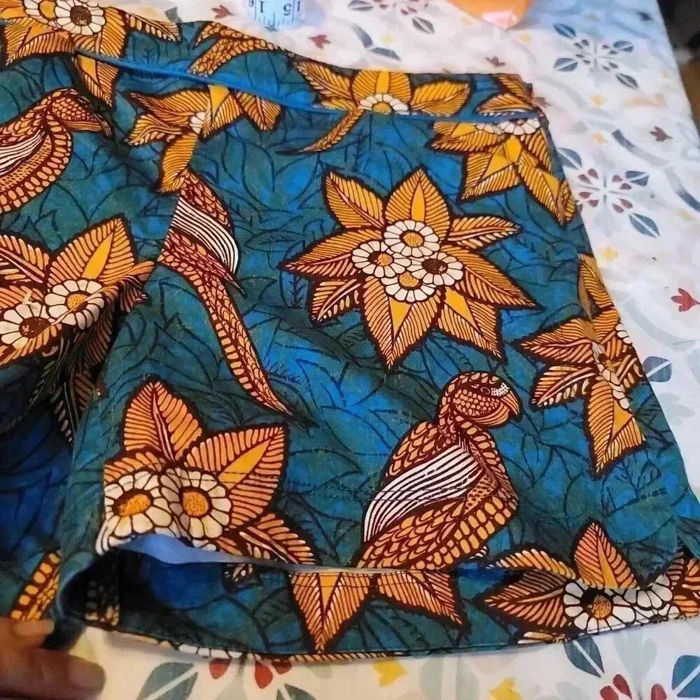 Anthropologie Elevenses Birds of Paradise Floral Print Shorts Size 2 - Picture 2 of 14